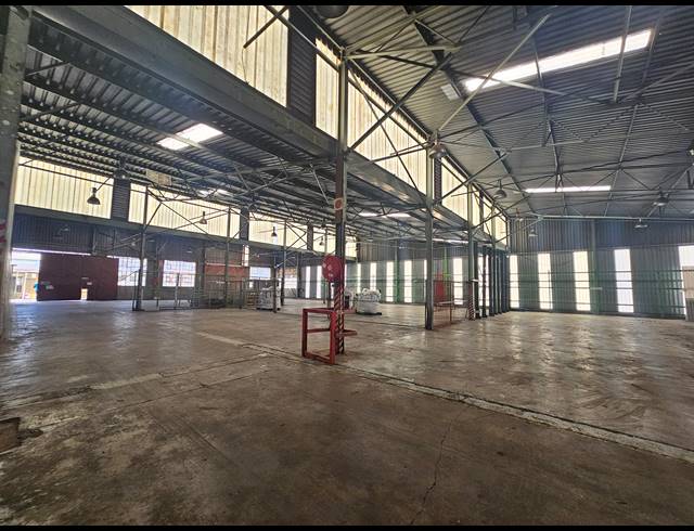9,058M² WAREHOUSE TO LET IN TUNNEY